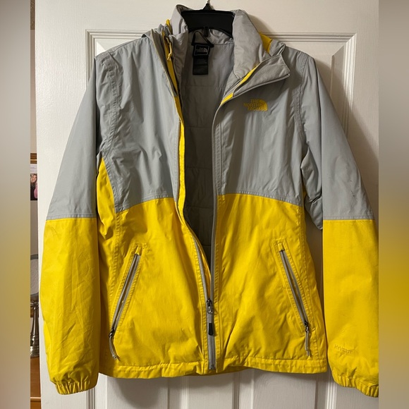 THE NORTH FACE Women's Carto Triclimate Jacket - Picture 2 of 2